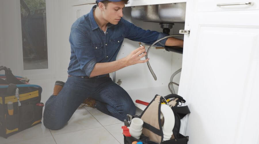 Professional sink repair in Leesburg, IN